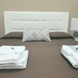Onlyhouse , Cercola Italia